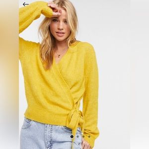 Y.A.S Wool Wrap Yellow Sweater Medium NWT